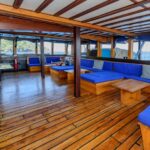 Outside Lounge Tauchschiff Amira