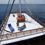 Sonnendeck Tauchsafariboot Amira