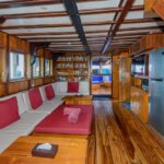 TV Lounge Tauchboot Amira