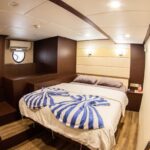 DK 4 5 UD Tauchschiff Emperor Serenity