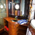 Bad Master Suite Tauchyacht Dewi Nusantara