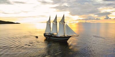 Sonnenaufgang Safariyacht Dewi Nusantara