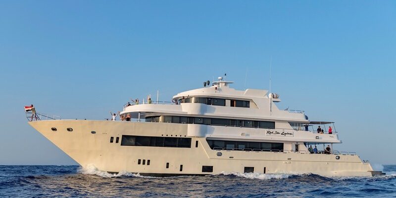 Seitansicht Tauchsafariyacht Red Sea Explorer