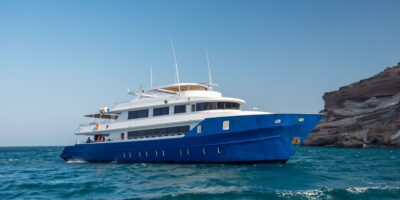 titelbild-oman-explorer Titelbild Tauchsafariyacht Oman Explorer