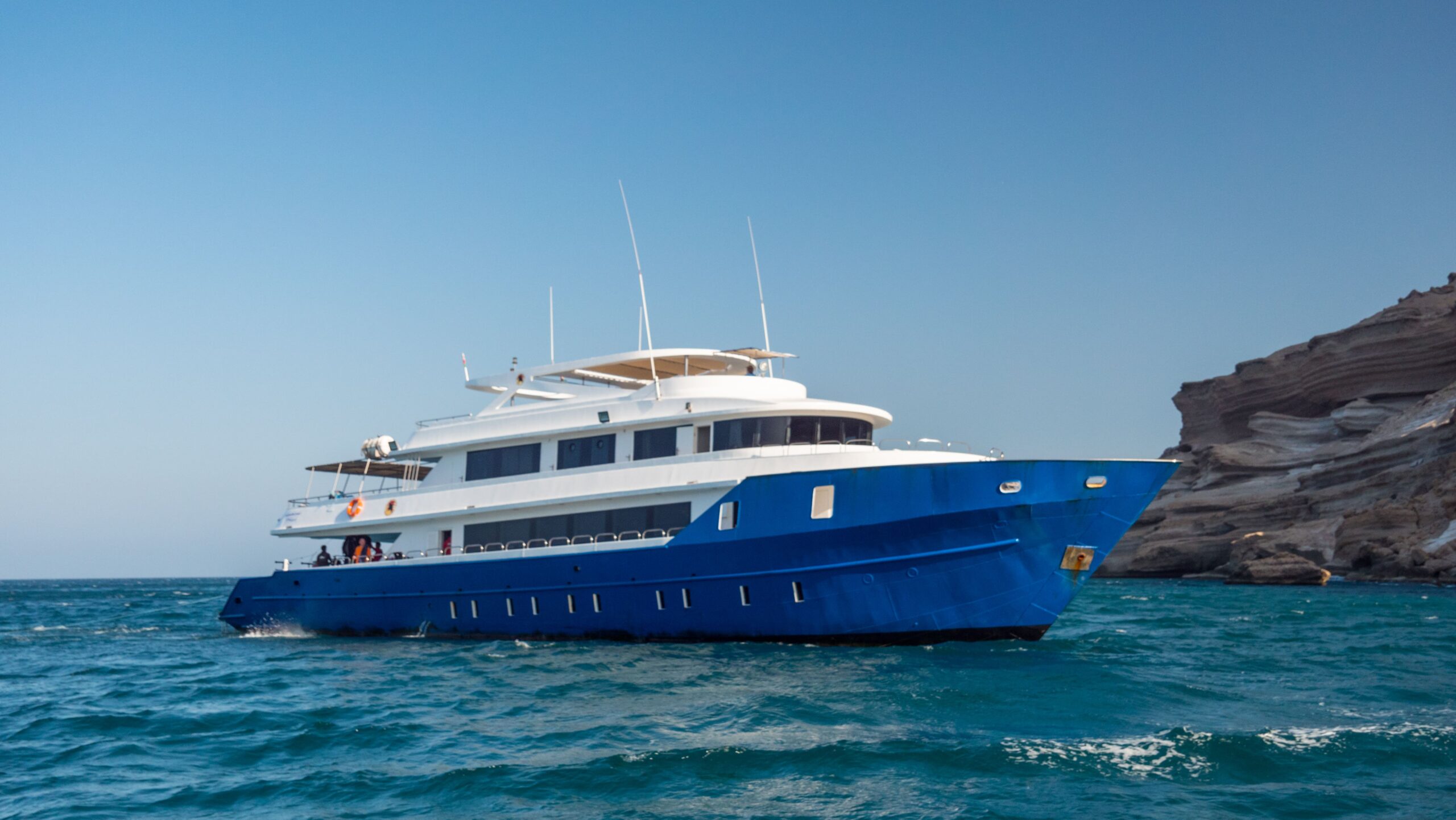 Titelbild Tauchsafariyacht Oman Explorer