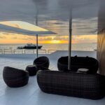 High Deck Sonnenuntergang Tauchsafarischiff Black Manta