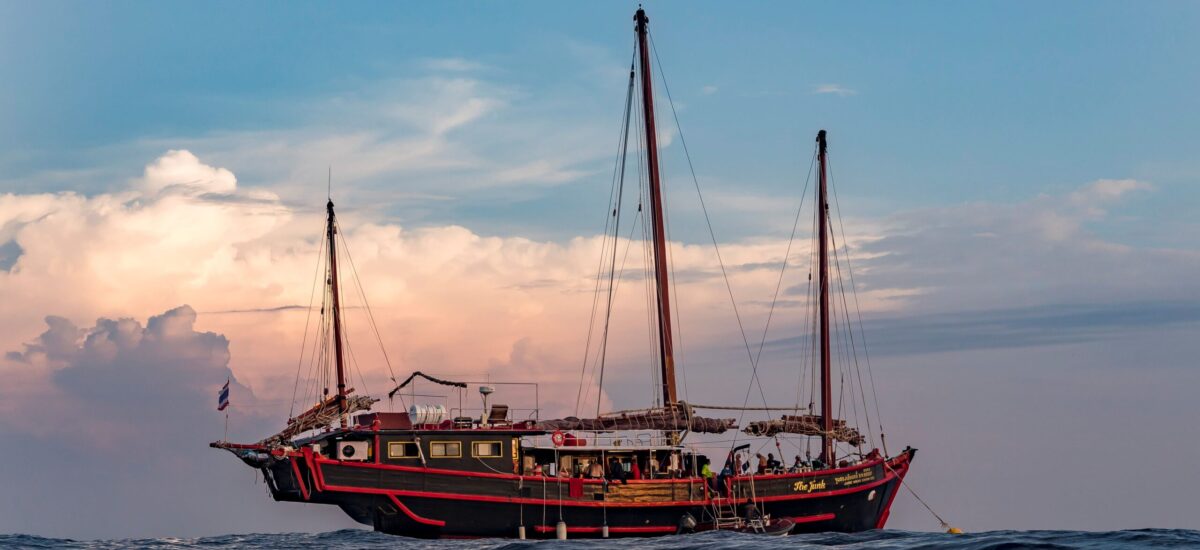 schiff-titel-the-junk Tauchsafariyacht The Junk