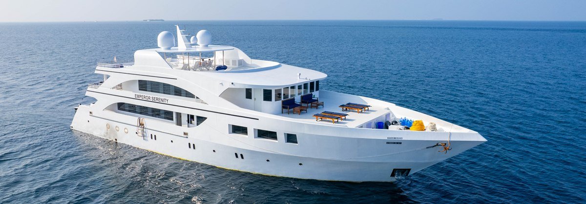 titelbild-serenity-emperor-serenity Titelbild Tauchsafariyacht Emperor Serenity