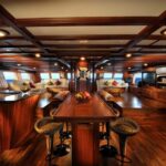 Indoor Lounge Safariboot Philippine Siren