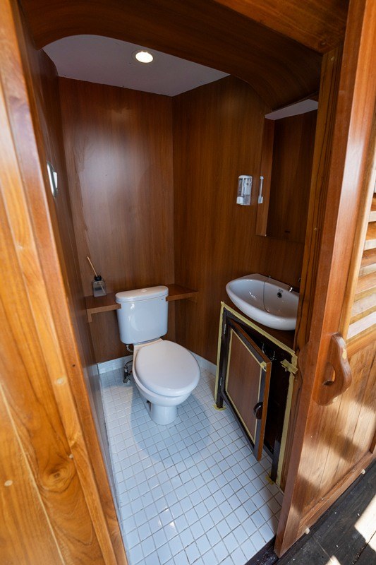 tauchdeck-toilette-pindito-2025