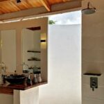 Bad Dusche Ocean Front KHR