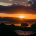 Komodo Sonnenuntergang Safariyacht Scubaspa ZEN