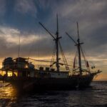Schiff Sonnenuntergang Tauchyacht Carpe Diem Phinisi