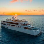 Sonnenuntergang Tauchsafariboot White Pearl