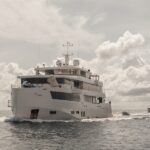 Front Tauchschiff White Pearl