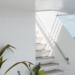 Moderne Treppe Safariyacht White Pearl