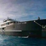Frontansicht Safariyacht Black Pearl