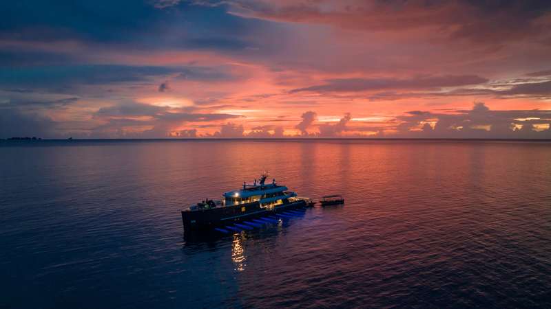 schiff-abendrot-black-pearl