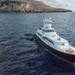 Frontansicht Tauchschiff Nautilus Gallant Lady