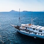 Seitansicht Safarischiff Komodo Aggressor