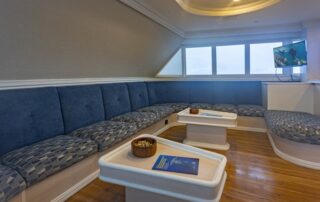 Salon Safariboot Galapagos Sky