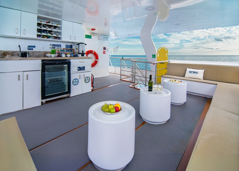 lounge-bar-oberdeck-aqua Lounge Bar Safarischiff Aqua