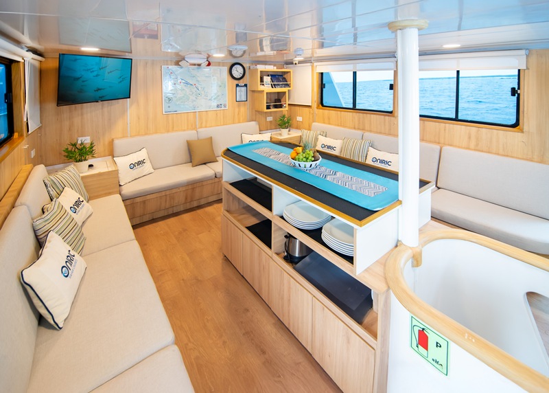 salon-hd-aqua Salon HD Tauchsafariyacht Aqua