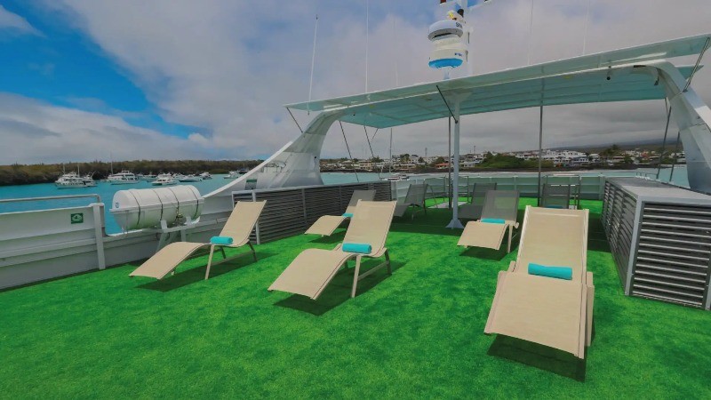 sonnendeck-galaxy-diver-2 Tauchyacht Galaxy Diver 2